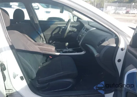 2014 Nissan Altima 2.5 S z USA, uszkodzony, nr VIN 1N4AL3AP2EC118104